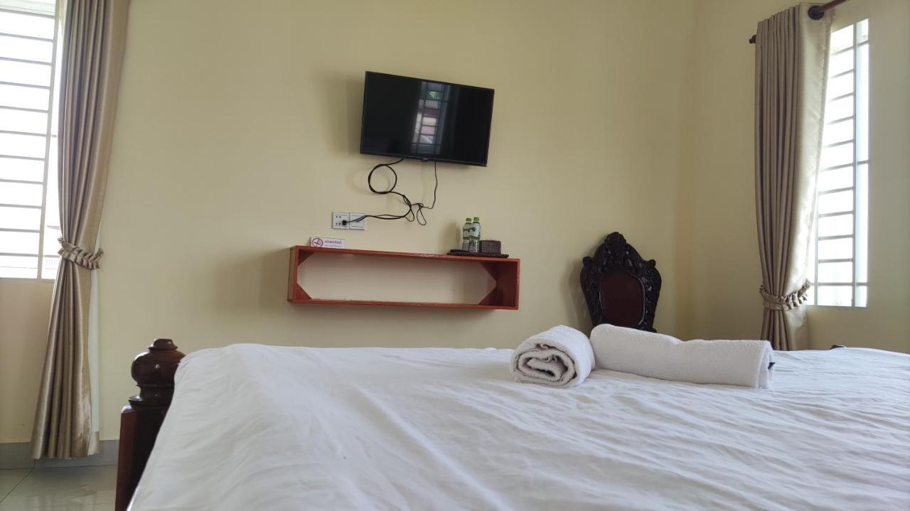 Monica Guesthouse กำปอต ภายนอก รูปภาพ