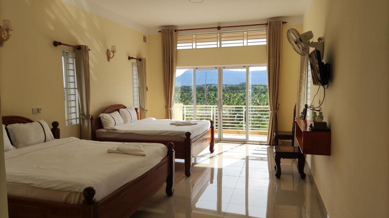 Monica Guesthouse กำปอต ภายนอก รูปภาพ
