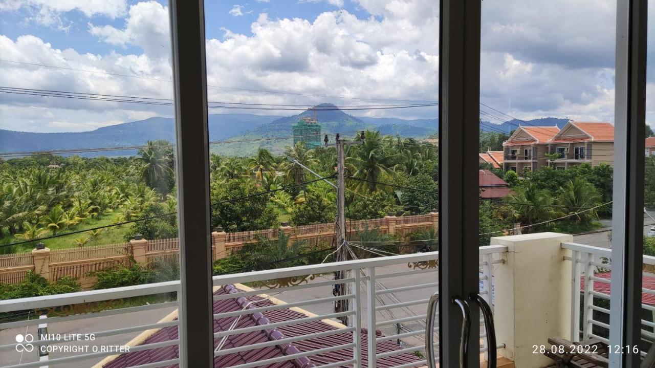 Monica Guesthouse กำปอต ภายนอก รูปภาพ