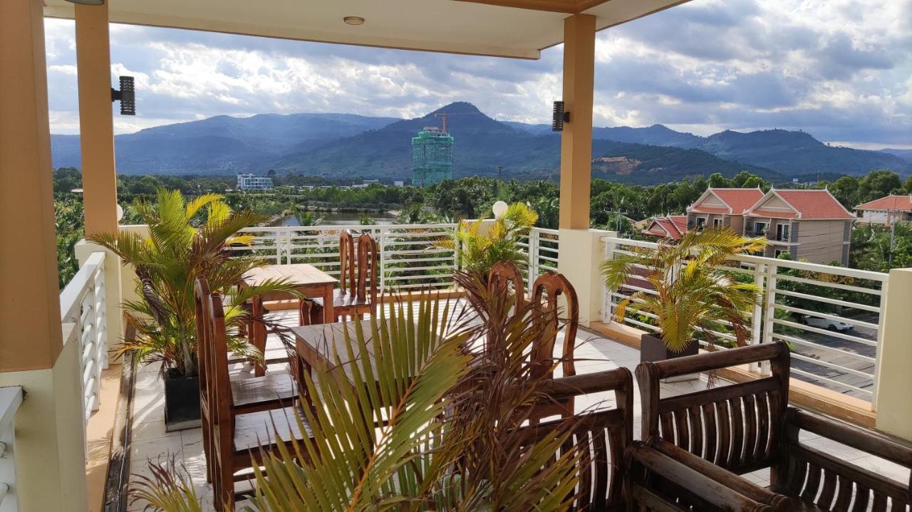 Monica Guesthouse กำปอต ภายนอก รูปภาพ