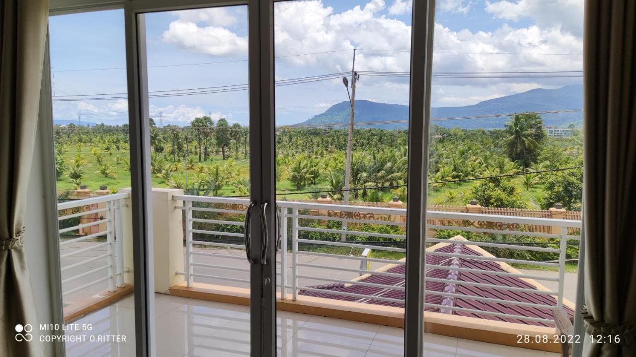 Monica Guesthouse กำปอต ภายนอก รูปภาพ