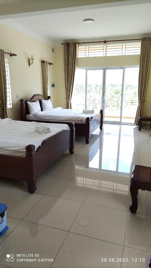 Monica Guesthouse กำปอต ภายนอก รูปภาพ